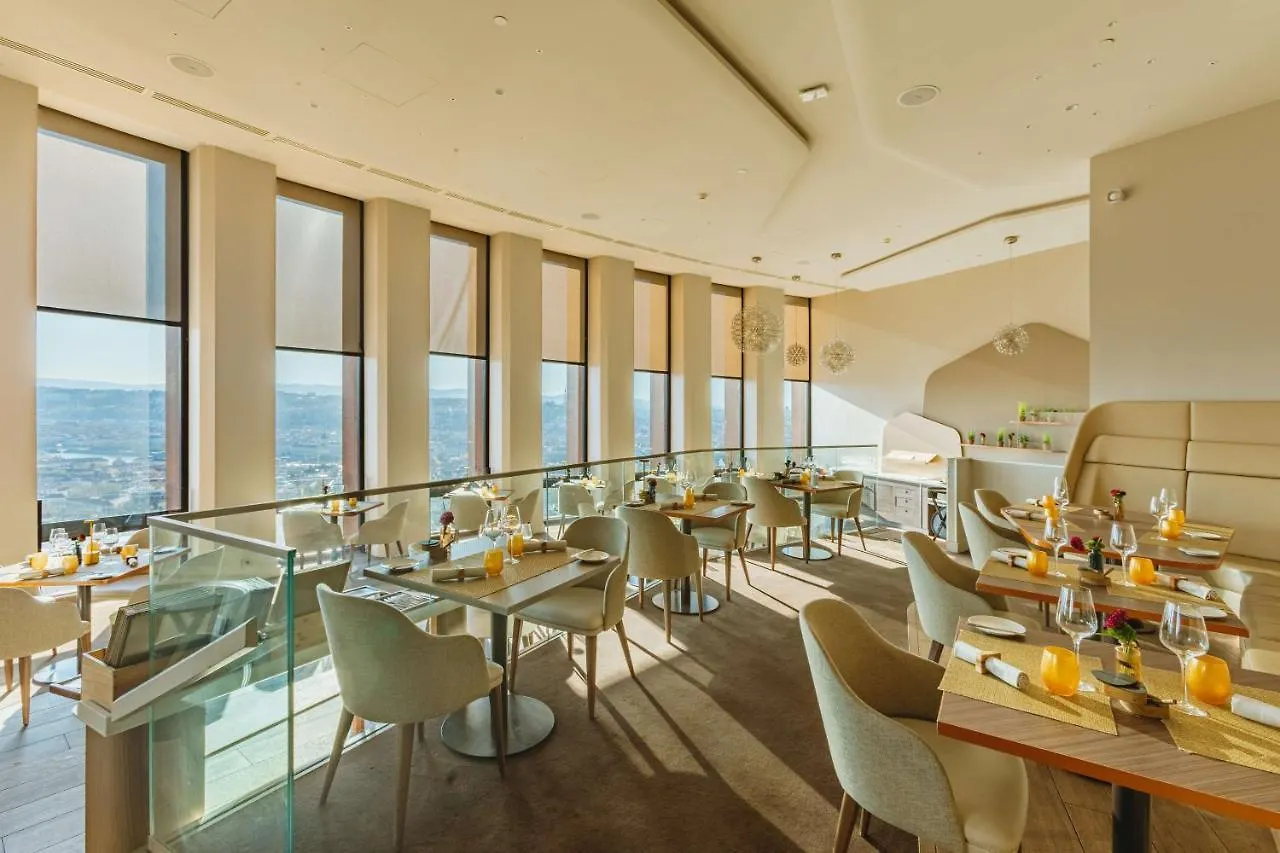 Radisson Blu Hotel, Lyon Hotel