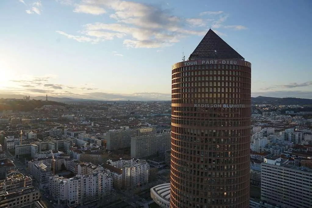 **** Hotel Radisson Blu Hotel, Lyon France